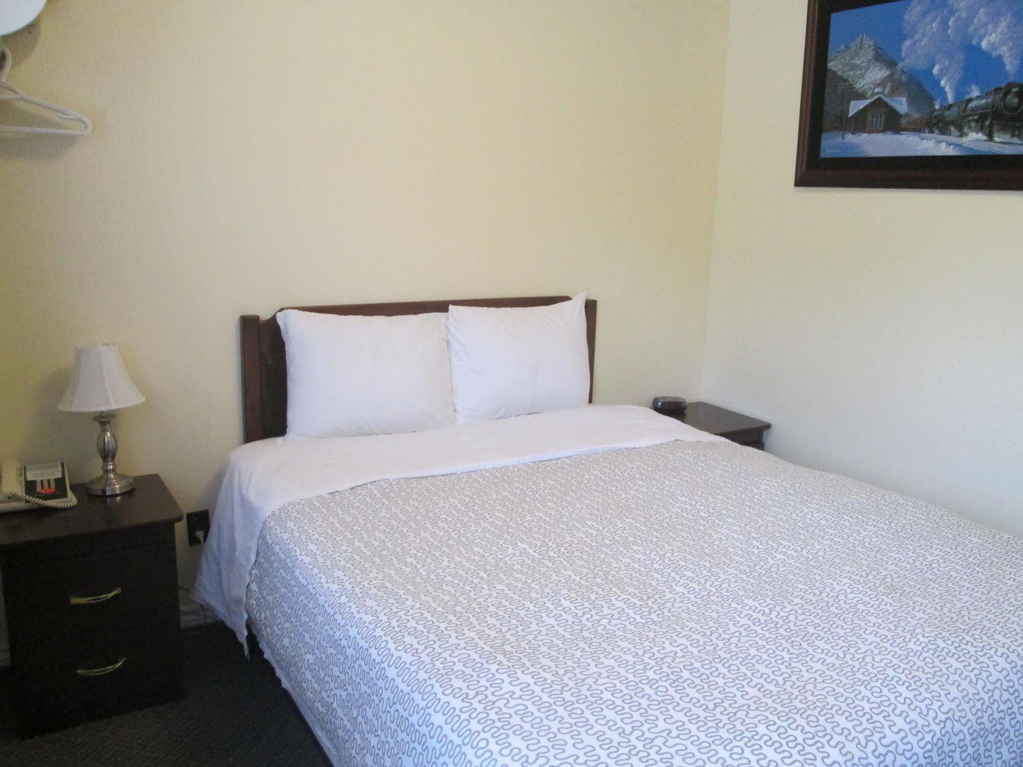 Edgewater Motel And Campground Temiskaming Shores 외부 사진