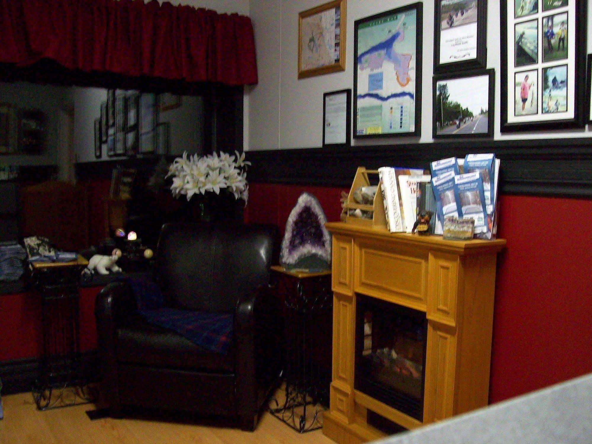 Edgewater Motel And Campground Temiskaming Shores 외부 사진