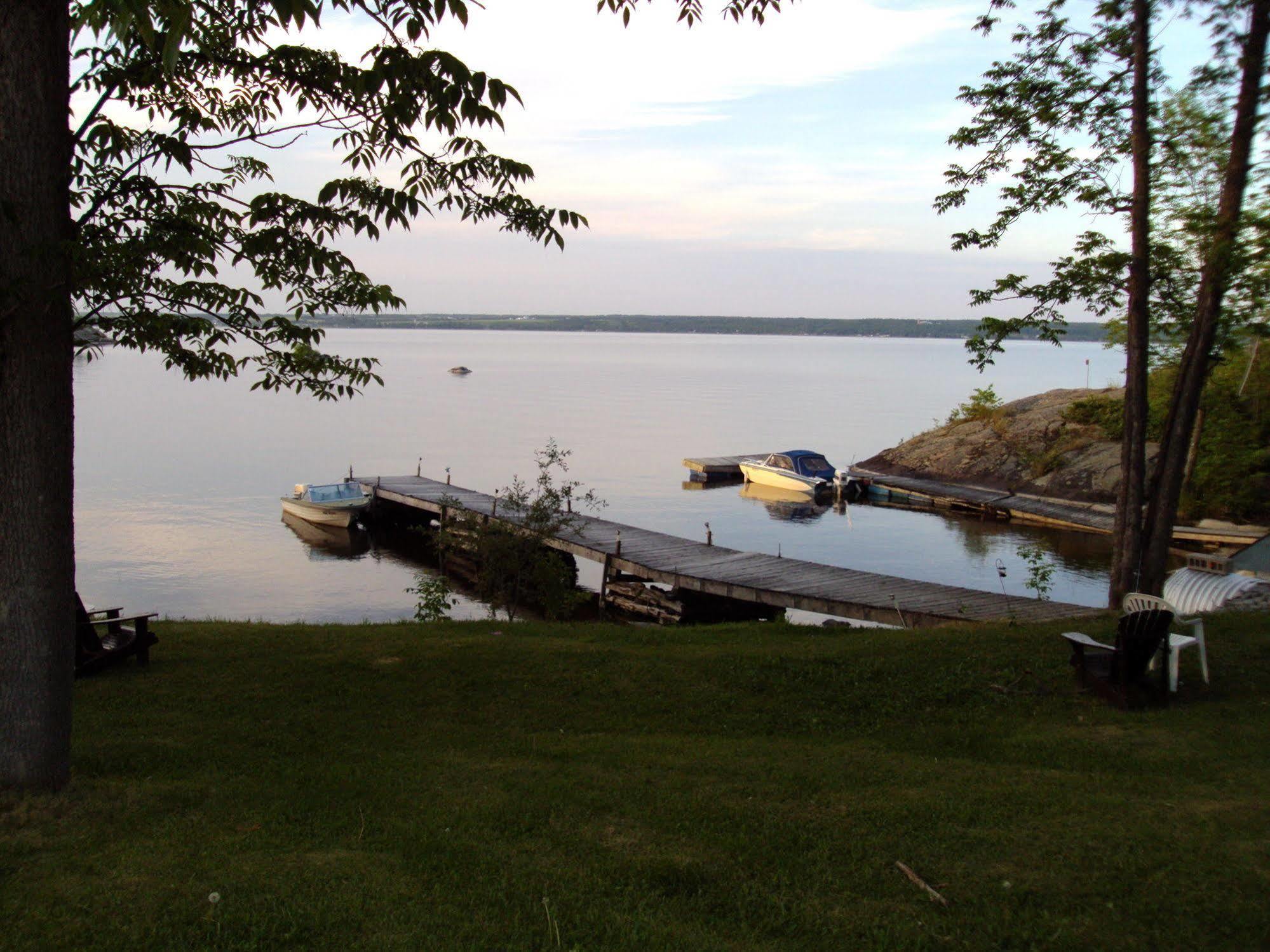 Edgewater Motel And Campground Temiskaming Shores 외부 사진